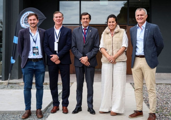 Sadir recibi&oacute; a la c&uacute;pula de la Sociedad Rural Argentina