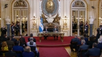 Anunciaron un bono para jubilados y trabajadores informales y un nuevo impuesto a la &ldquo;renta inesperada&rdquo;