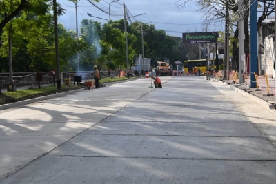 Jorge destac&oacute; avances en la pavimentaci&oacute;n de avenida Hip&oacute;lito Yrigoyen