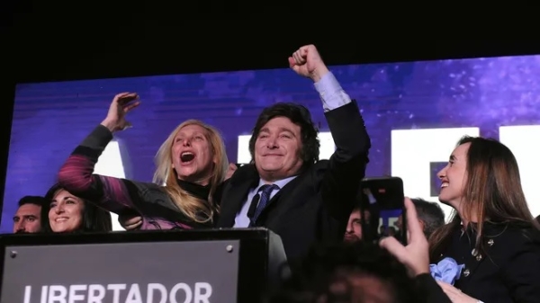 Javier Milei habl&oacute; tras su triunfo en las PASO: &ldquo;Daremos fin al kirchnerismo y a la casta pol&iacute;tica&rdquo;