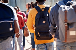 Becas Progresar: qué pasó con la cifra de beneficiarios y su presupuesto en la gestión de Milei