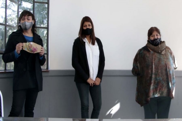 Concurso de dise&ntilde;o "Tapaluquearte el bicho"