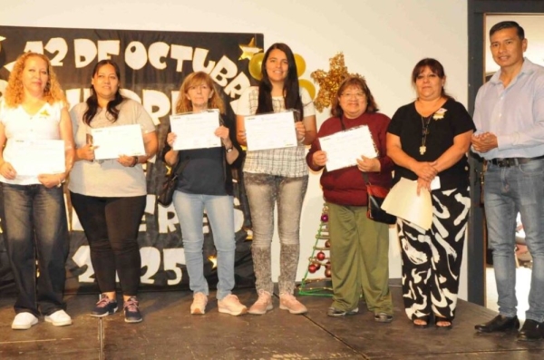Vecinos cerraron el a&ntilde;o con capacitaciones