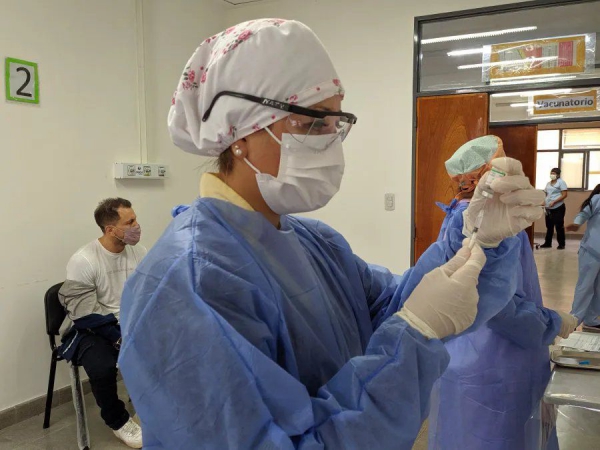 Murieron 456 personas y 23.627 fueron reportadas con coronavirus en el país
