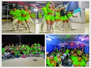 Comparsa Movida Show de Yuto en corsos capitalinos