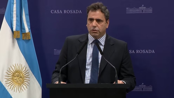 El Gobierno anunci&oacute; un r&eacute;gimen para saldar las deudas de la Naci&oacute;n con las provincias a cambio de bienes y empresas