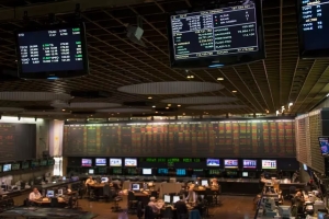 Jornada financiera: baj&oacute; el d&oacute;lar libre y subi&oacute; la Bolsa, con la expectativa puesta en el debate de la Ley Bases