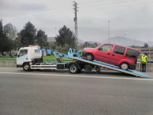 Las compa&ntilde;&iacute;as de seguro ya no podr&aacute;n ofrecer servicio de gr&uacute;a y auxilio mec&aacute;nico