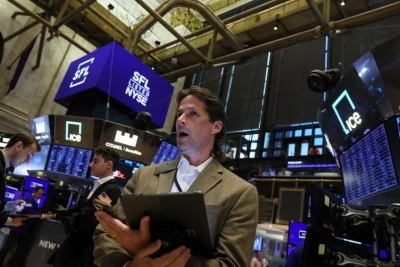 Reacci&oacute;n negativa de los mercados tras los anuncios de Caputo: fuerte ca&iacute;da de acciones y suba del d&oacute;lar libre