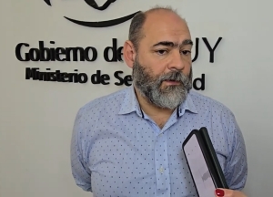 Amenazas en escuelas:  Despliega medidas y advierte consecuencias legales