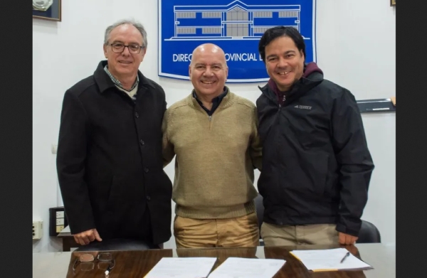 Rutas Provinciales. Firmaron inicio de obra de repavimentaci&oacute;n