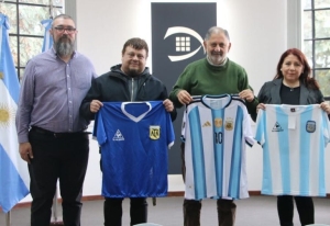 Invitan a muestra histórica de camisetas en homenaje a “Pancho” Rojas