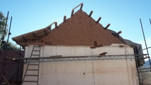 Siguen obras de puesta en valor de iglesia de Uqu&iacute;a