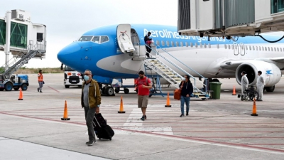 Jujuy recibi&oacute; el primer vuelo de la temporada tur&iacute;stica
