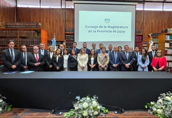 Bernis acompa&ntilde;&oacute; la jura de los integrantes del Consejo de la Magistratura