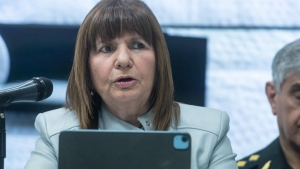 Bullrich dijo que est&aacute; "plenamente vigente" el protocolo para mantener el orden p&uacute;blico