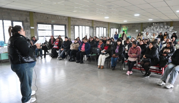 Taller sobre cuidado y educaci&oacute;n fortaleci&oacute; la capacitaci&oacute;n del personal de los CDI municipales