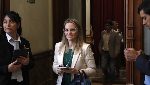 Crisis libertaria: P&iacute;paro rompe el bloque en Diputados tras quedar fuera de Anses