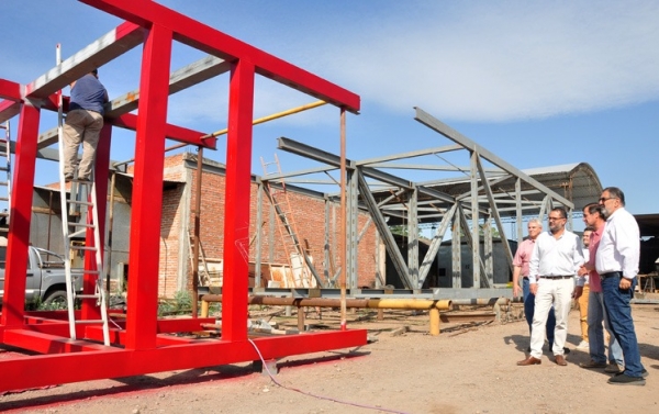 EN LOS PR&Oacute;XIMOS D&Iacute;AS EMPEZAR&Aacute; EL MONTAJE DE LAS ESTRUCUTRAS MET&Aacute;LICAS DEL ASCENSOR URBANO