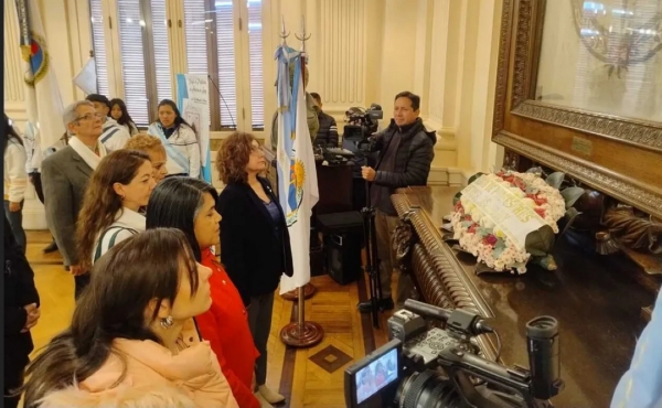 Acto por el D&iacute;a del Historiador en el Sal&oacute;n de la Bandera