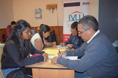 El IVUJ asesor&oacute; sobre distintos tr&aacute;mites en Purmamarca