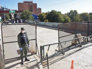 Argentina cierra desde hoy todas sus fronteras