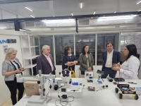 Serrano se reuni&oacute; con su par de Misiones y visit&oacute; espacios educativos innovadores