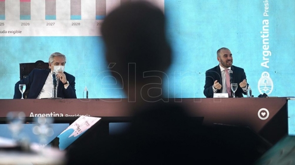Guzm&aacute;n: "La diferencia con el Fondo es un programa de ajuste versus uno de crecimiento"