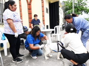 Vacunaci&oacute;n antirr&aacute;bica lleg&oacute; al Club 1&deg; de Marzo