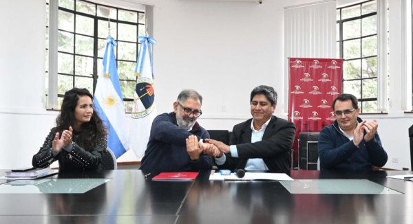 Acta acuerdo para fortalecer la educaci&oacute;n y la salud mental estudiantil