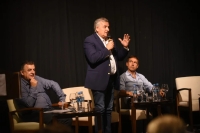 El proyecto para dolarizar la econom&iacute;a reaviv&oacute; las tensiones en la UCR