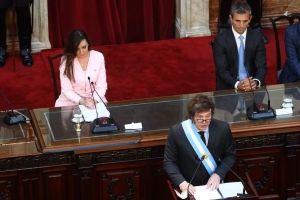 Menem y Villarruel aumentaron 30% la dieta de los diputados y senadores