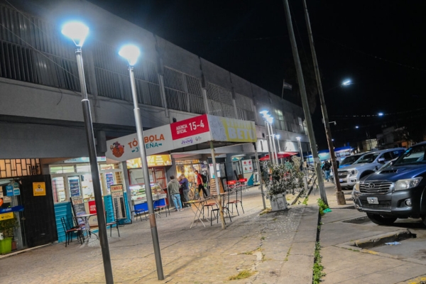 Nueva iluminaci&oacute;n en el Mercado de Concentraci&oacute;n y Abasto