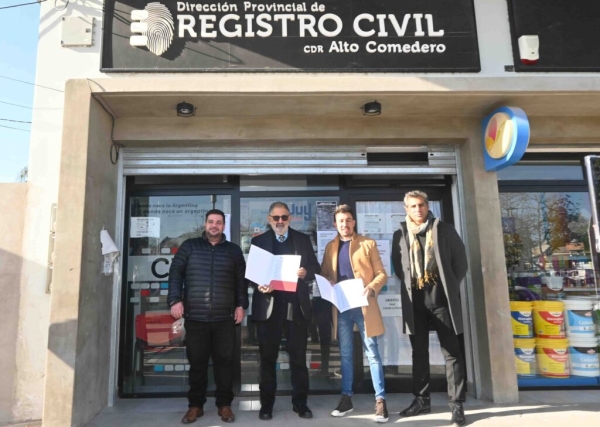 El Intendente Jorge renov&oacute; la presencia del Registro Civil en Alto Comedero
