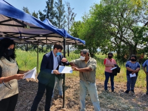 Entregan asistencia por mas de  2 millones a floricultores