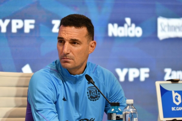 Qu&eacute; dijo Scaloni sobre Messi, la lesi&oacute;n de Lisandro Mart&iacute;nez, Ecuador y Bolivia