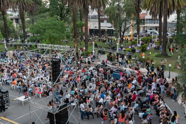 La familia juje&ntilde;a disfrut&oacute; el Especial Fin de a&ntilde;o en plaza Espa&ntilde;a