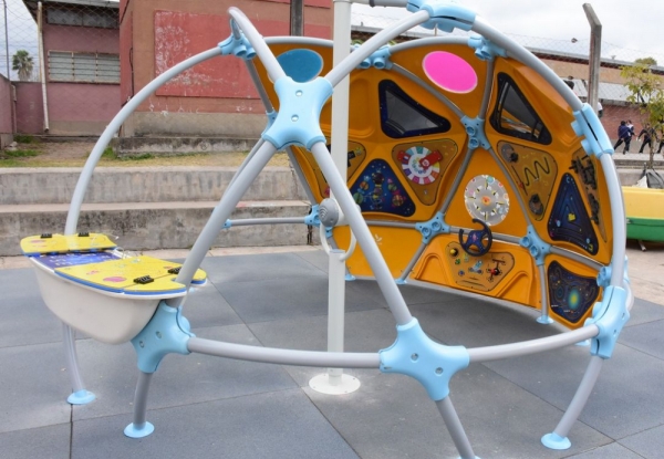 Instalan Domos C&oacute;smicos en 11 jardines de infantes