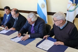 Trabajo y Empleo firm&oacute; acuerdo de cooperaci&oacute;n con Perico y empresa TsingShan