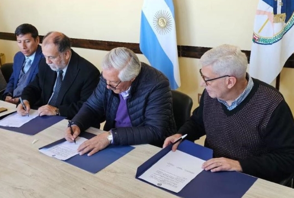 Trabajo y Empleo firm&oacute; acuerdo de cooperaci&oacute;n con Perico y empresa TsingShan