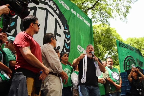 El Gobierno aumenta la tensión con los estatales: avisó que descontará el día a quienes adhieran al paro de ATE