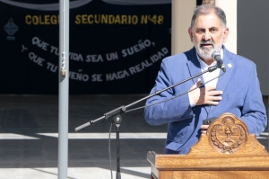 Jorge acompa&ntilde;&oacute; a Morales en inauguraci&oacute;n de edificio escolar