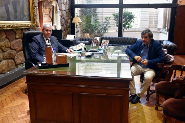 Universidad y Legislatura abordan tareas en conjunto