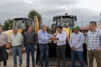 Gerardo Morales entreg&oacute; maquinaria a las localidades de Aguas Calientes, Santa Clara y Palma Sola