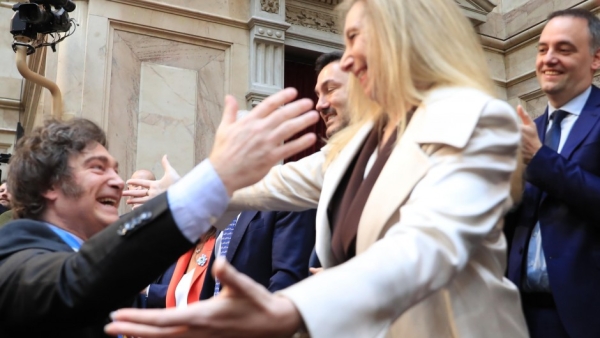 Karina no descarta ser candidata a senadora para quedar como reemplazo de Villarruel