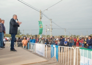 FAMILIAS DE LIBERTADOR RECIBIERON CERTIFICADOS DE ADJUDICACI&Oacute;N DE SUS LOTES