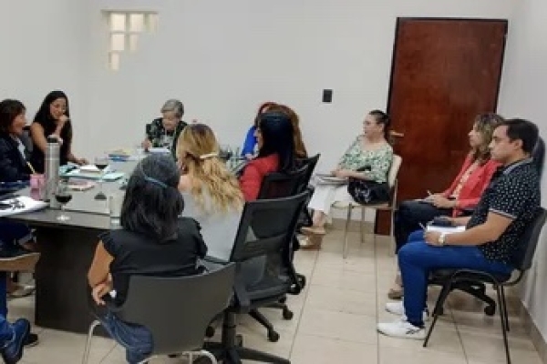 Ni&ntilde;ez y RELAF contin&uacute;an con las capacitaciones a profesionales