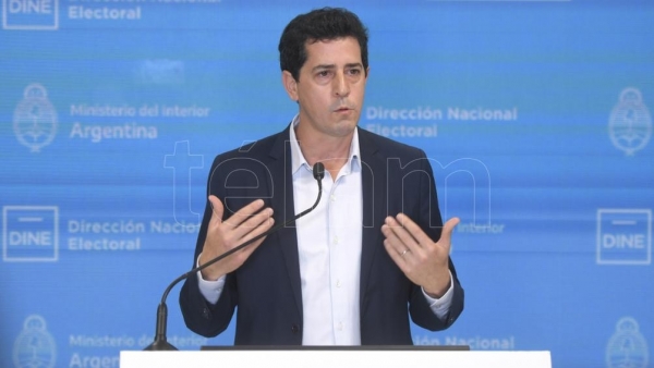 Ministros del gabinete pusieron su renuncia a disposici&oacute;n del Presidente