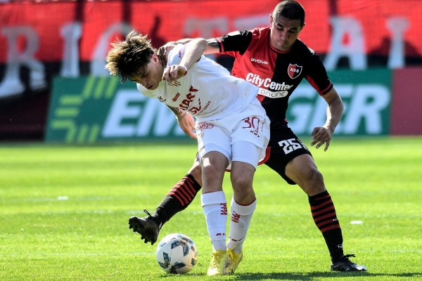 Copa de la Liga: Newell's y Uni&oacute;n empataron 1 a 1 y siguen invictos