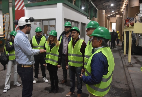 Ambiente de la Legislatura recorrió Papel Noa y destacó su modelo de producción sustentable